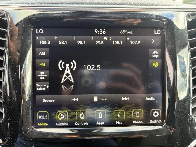 Used 2020 Black Jeep Limited image 25