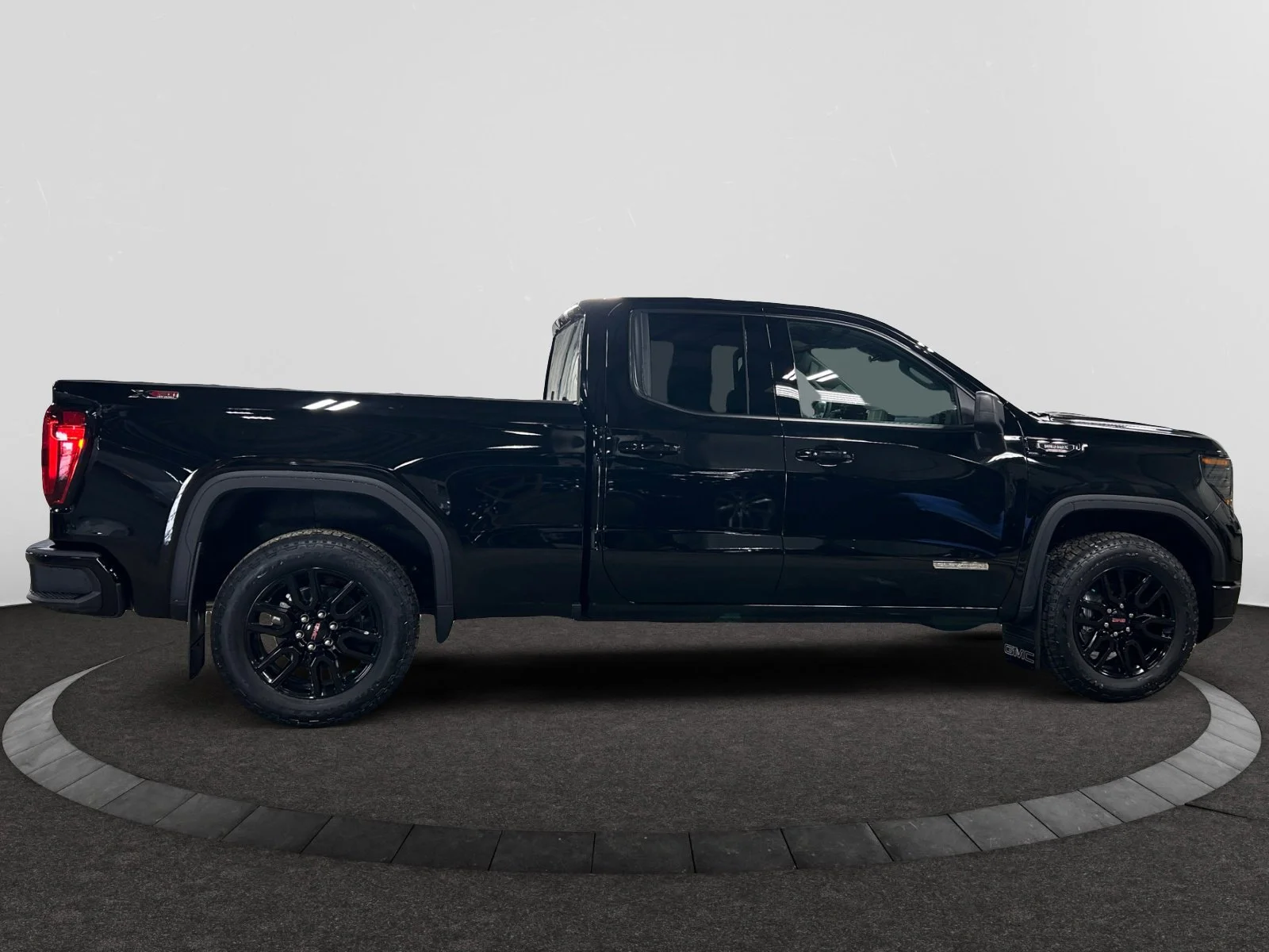 New 2026 Onyx Black GMC Elevation image 6