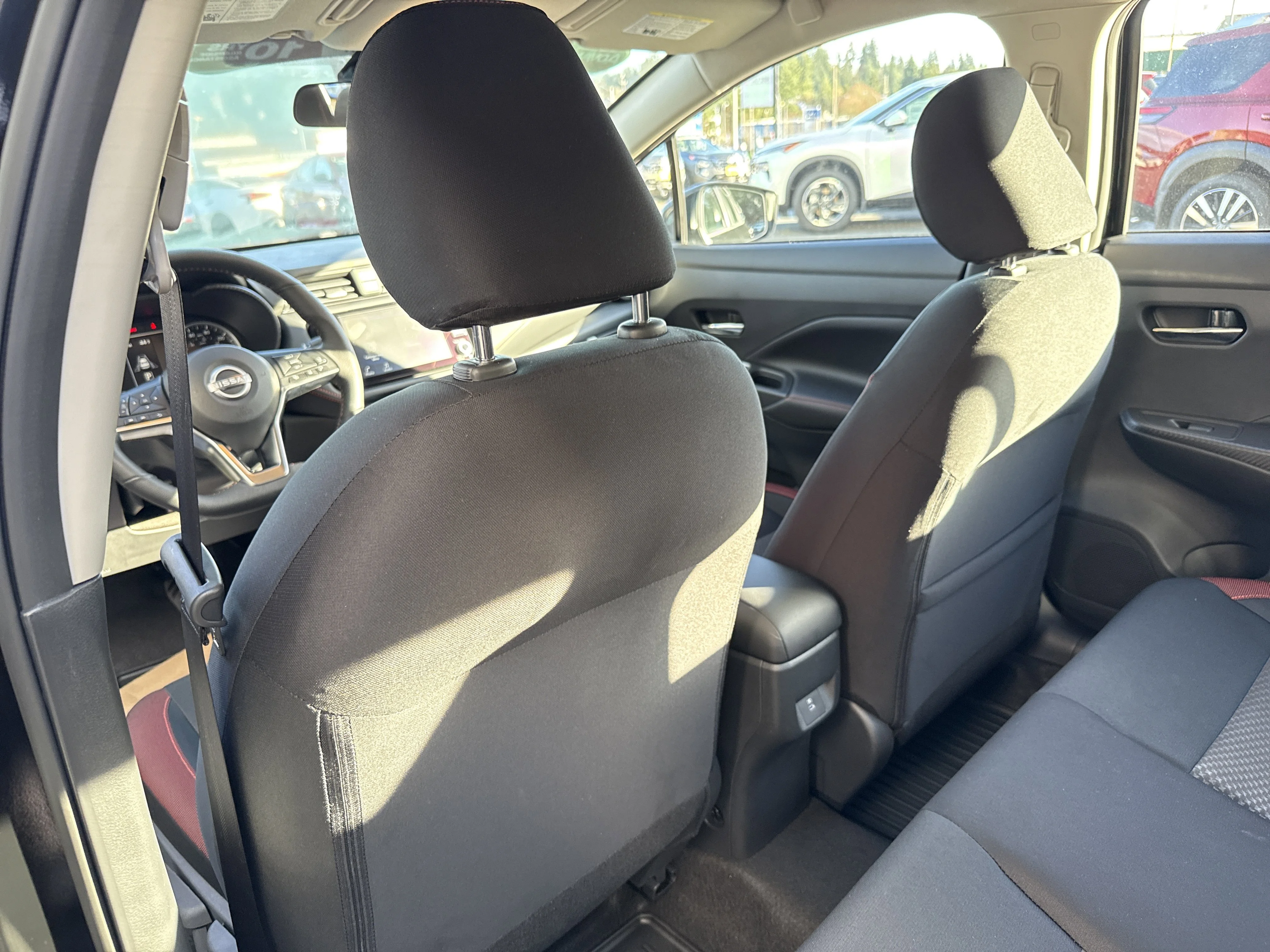 2025 Nissan Versa Sedan SR - Photo 14