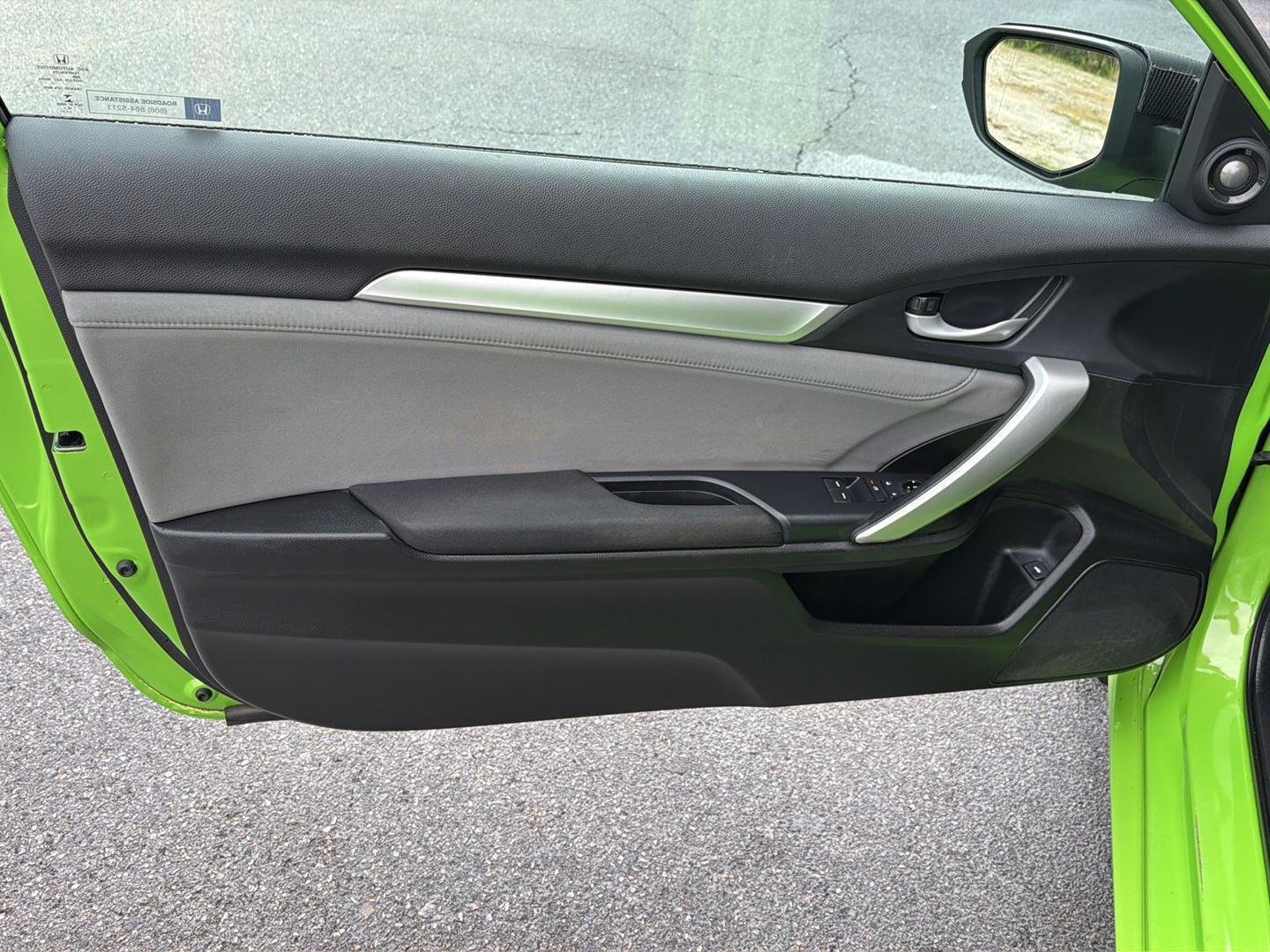 Used 2017  Honda EX-T image 15
