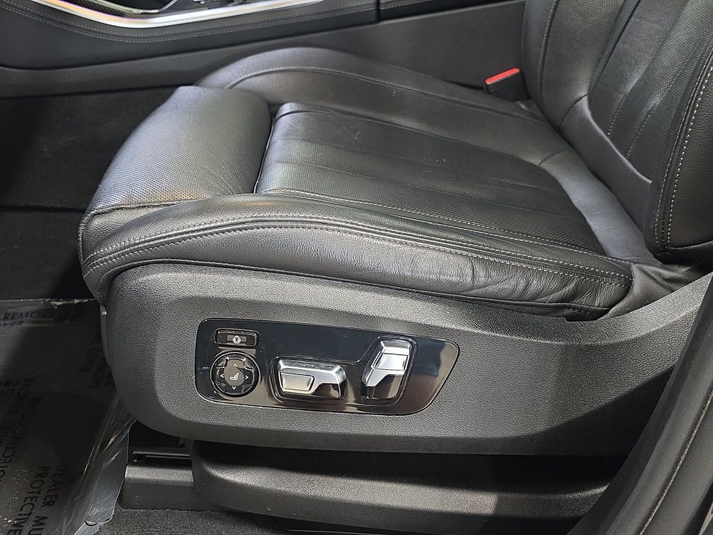 Used 2021 Dravit Gray Metallic BMW M50i image 27
