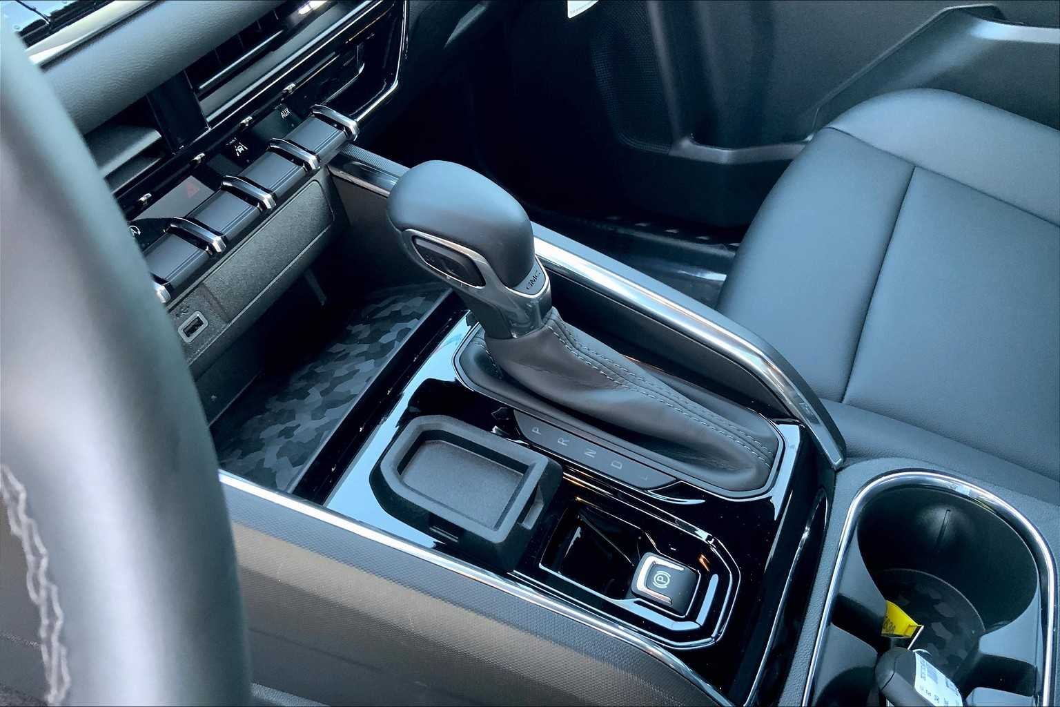 2025 GMC Canyon Elevation - Photo 6