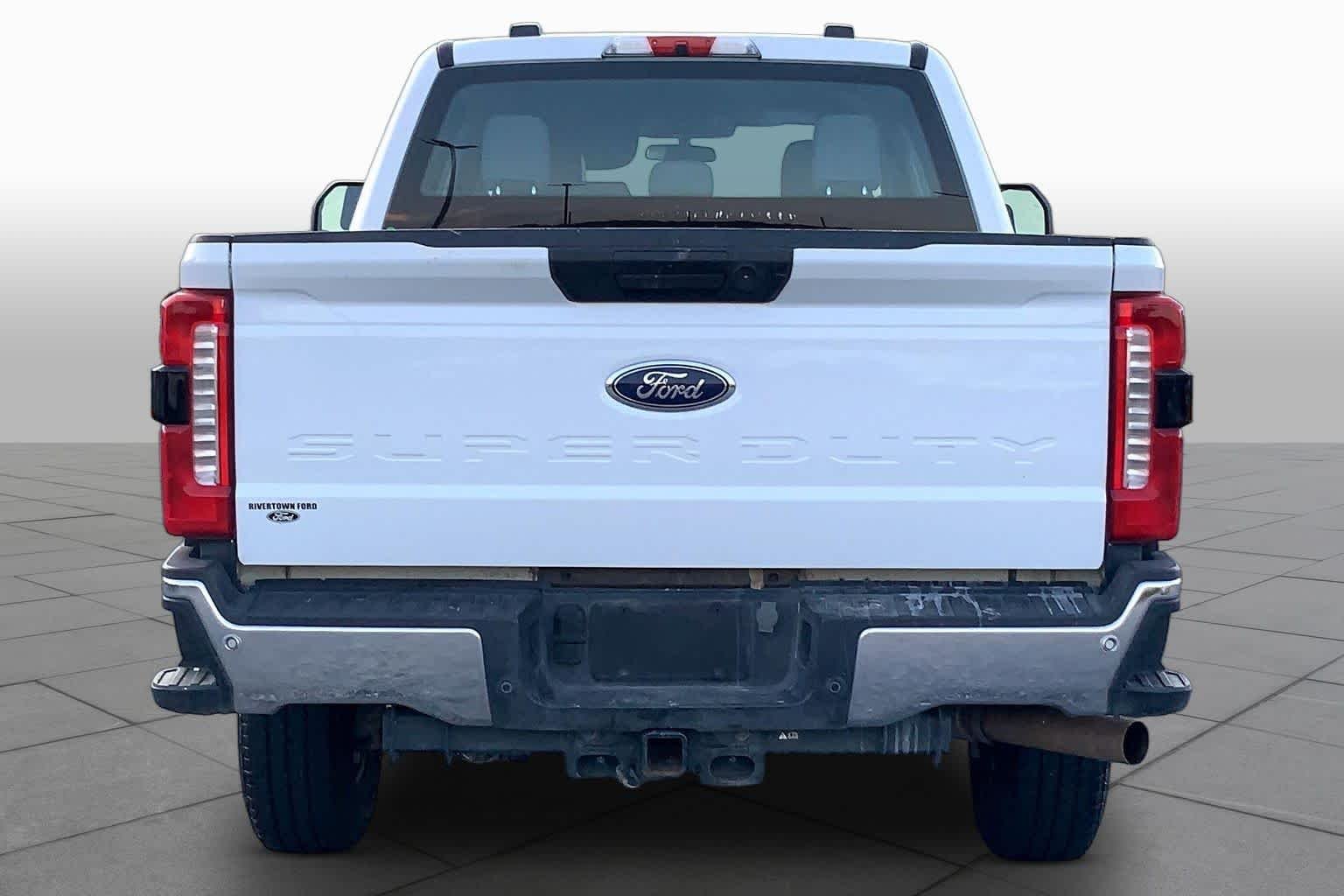 Used 2024 Oxford White Ford XL image 5