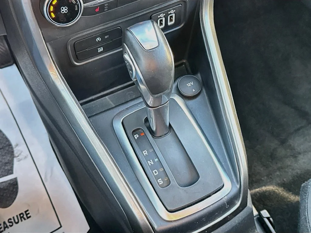 Used 2018 White Ford SE image 20
