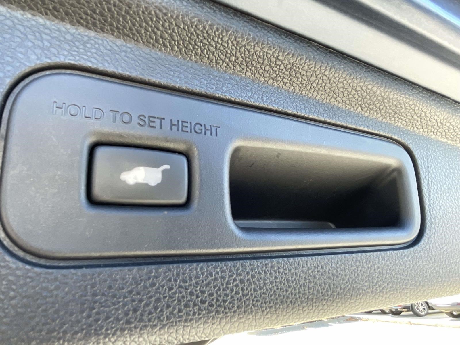 Certified Used 2025 Black Honda EX-L image 9