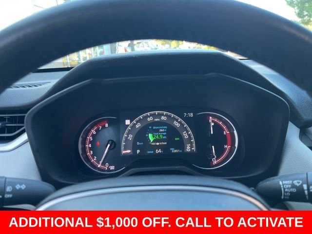 Used 2023  Toyota XLE Premium image 22
