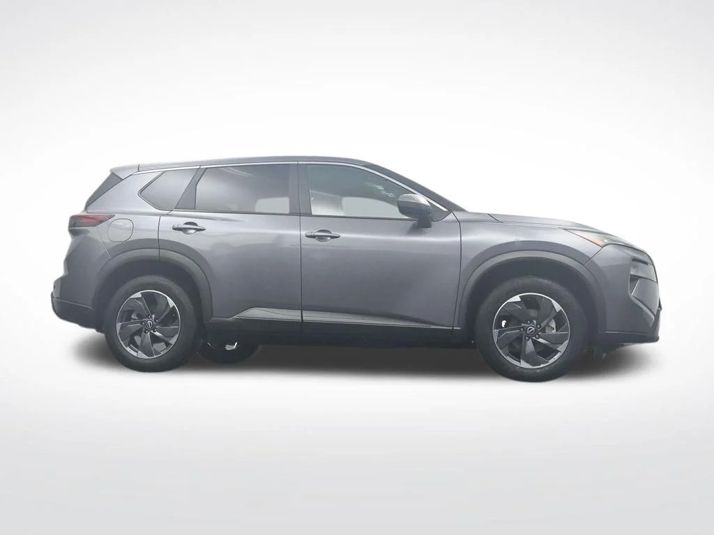 Used 2025 Gray Nissan SV image 33