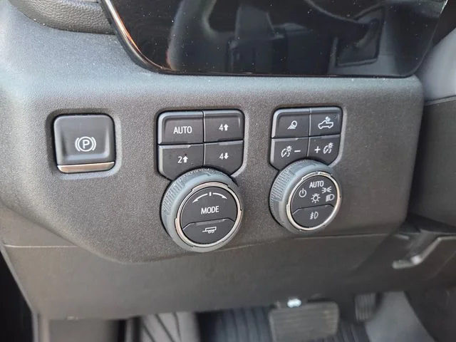 Used 2025 Black Chevrolet RST image 29