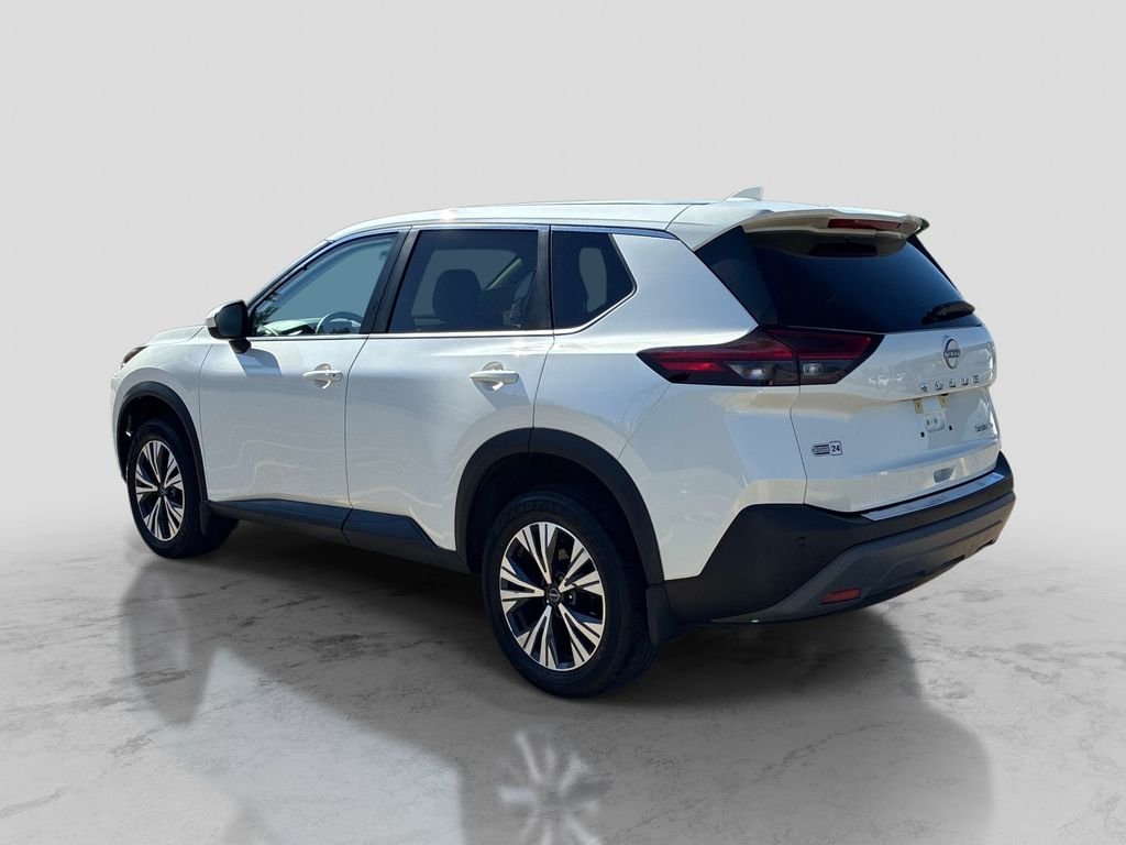 Used 2023 White Nissan SV image 5