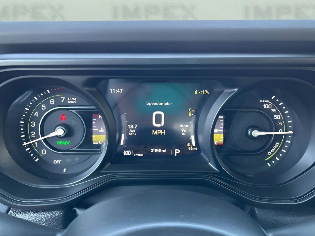 Used 2025 White Jeep Sahara image 11