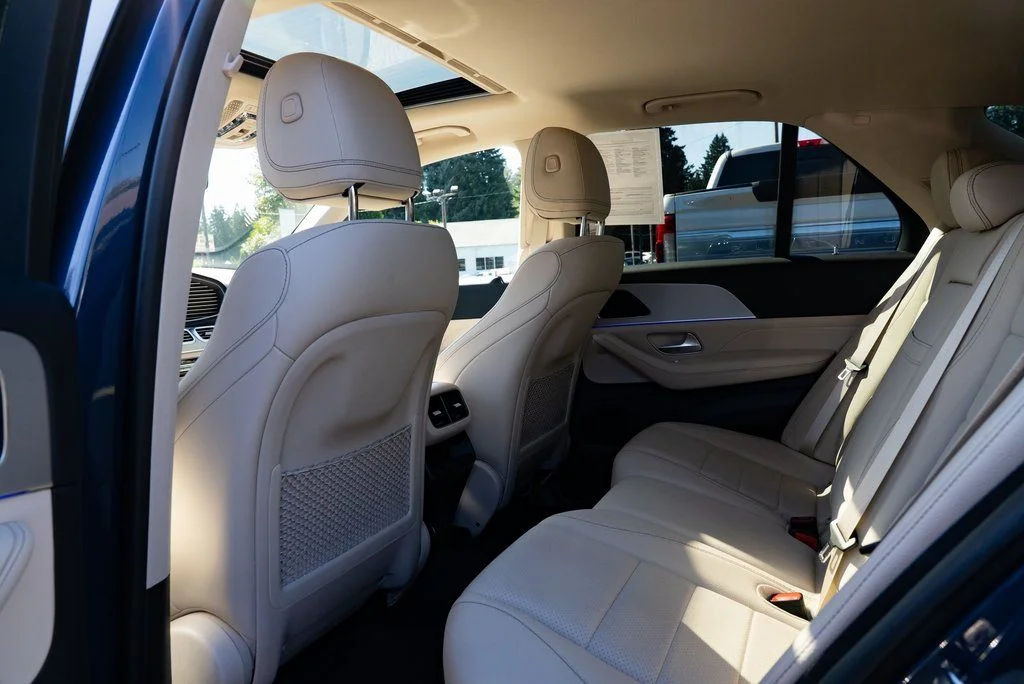 Used 2024 Blue Mercedes-Benz GLE 350 image 23