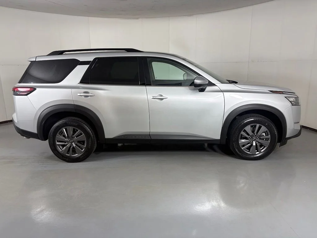Used 2024 Silver Nissan SV image 9