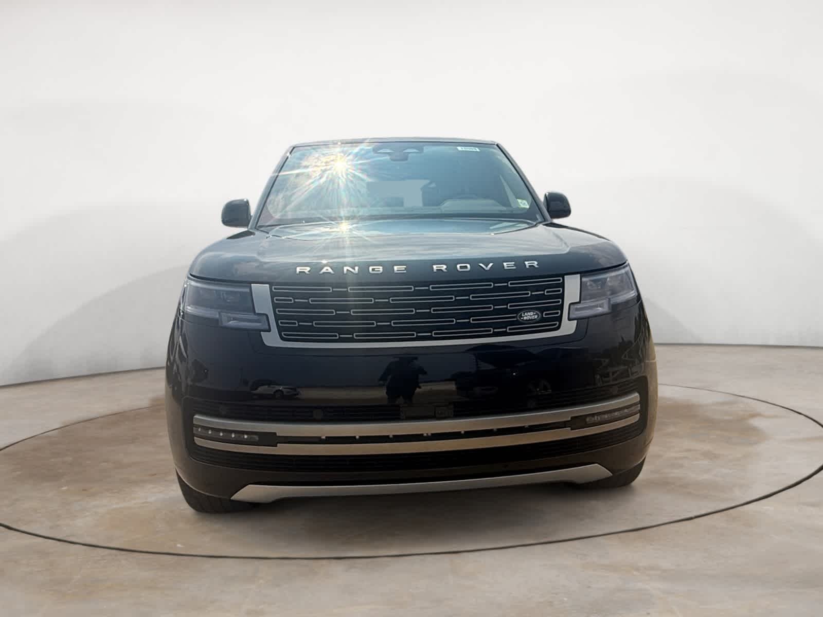 New 2026 Santorini Black Land Rover P400 SWB image 8