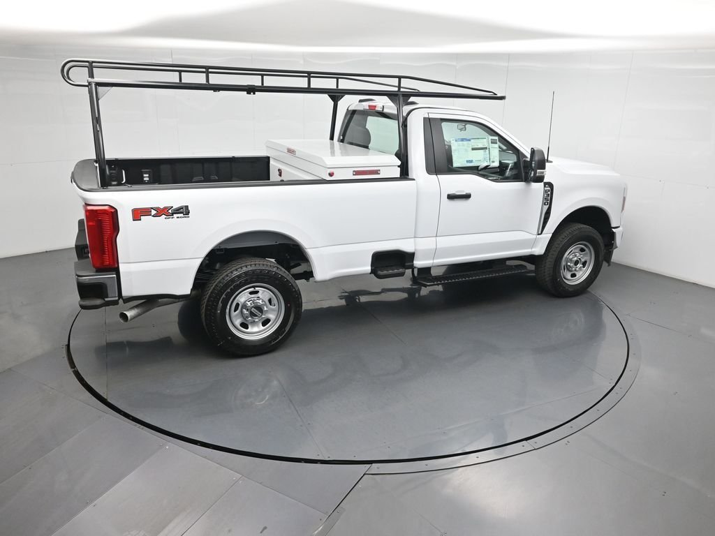 New 2026 Oxford White Ford XL image 31