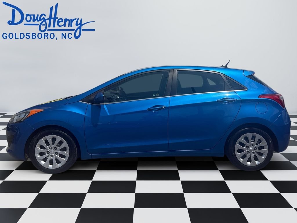 Used 2017 Blue Hyundai Base image 2