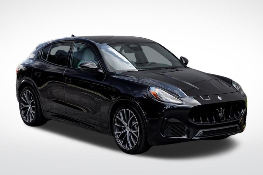 New 2026 Black Maserati Modena V6 image 7