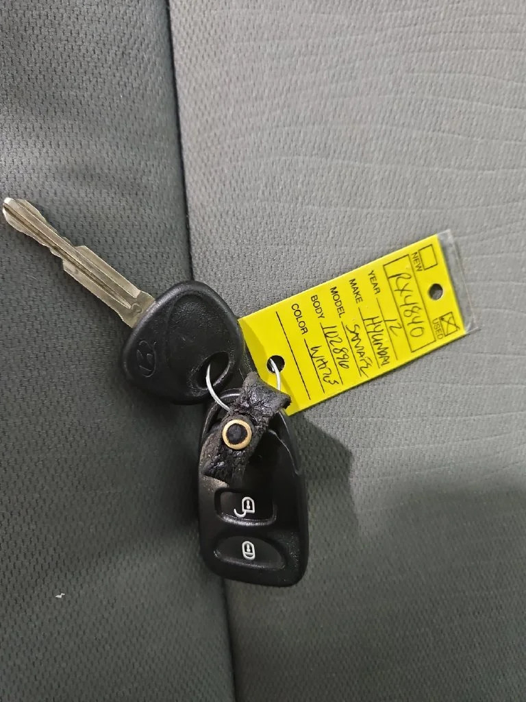 Used 2012 White Hyundai GLS image 24