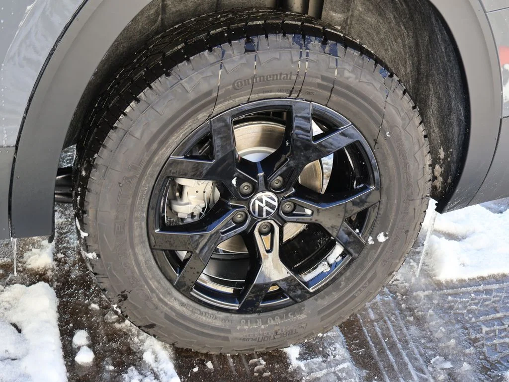New 2026 Gray Volkswagen 2.0T Peak Edition image 46