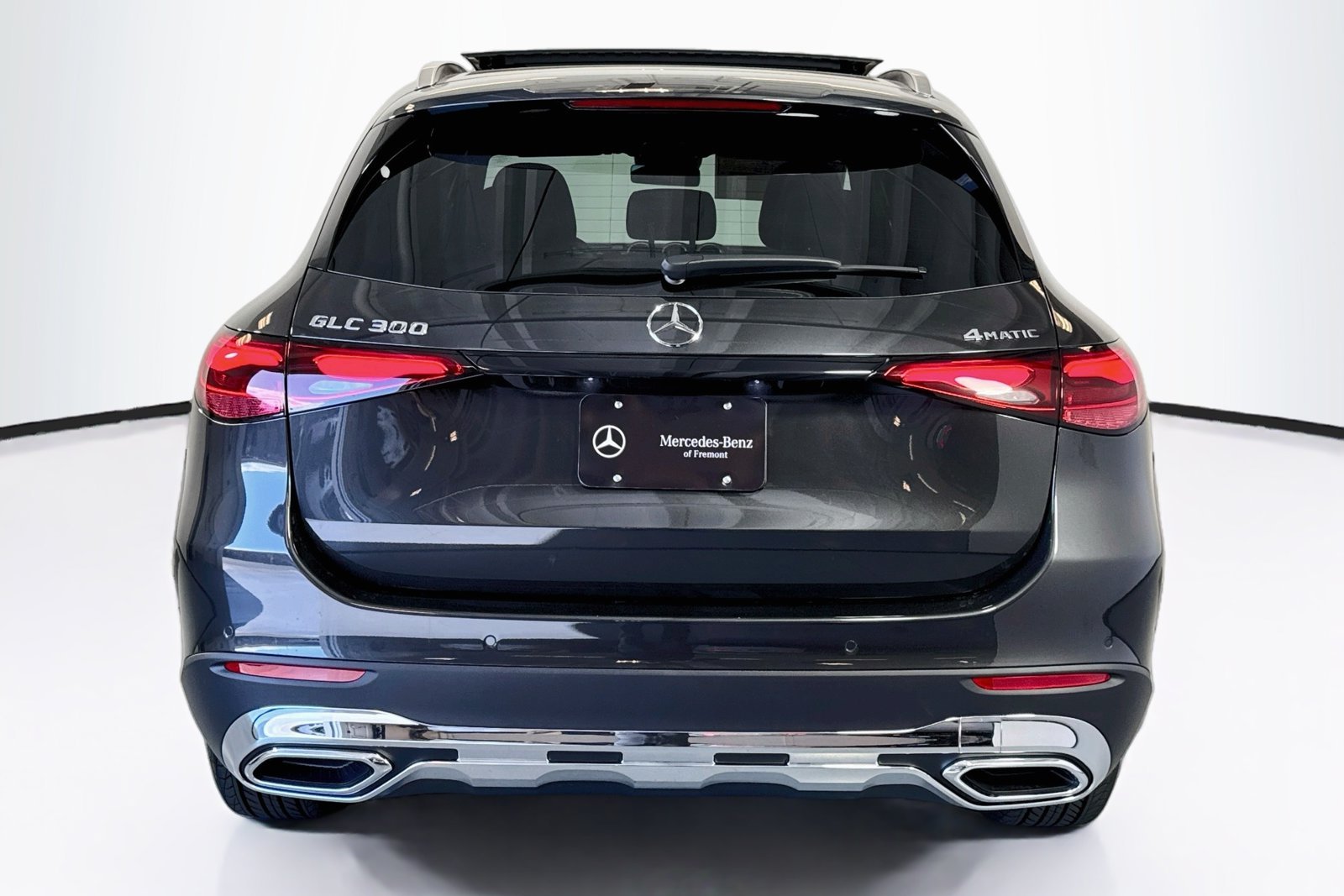 New 2027 Graphite Grey Metallic Mercedes-Benz GLC 300 image 6