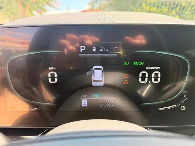 Certified Used 2023 Green Kia EX image 16