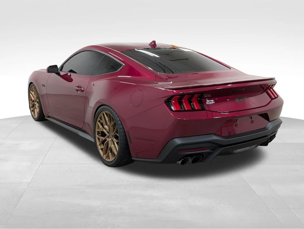 Certified Used 2025 Molten Ford GT Premium image 18