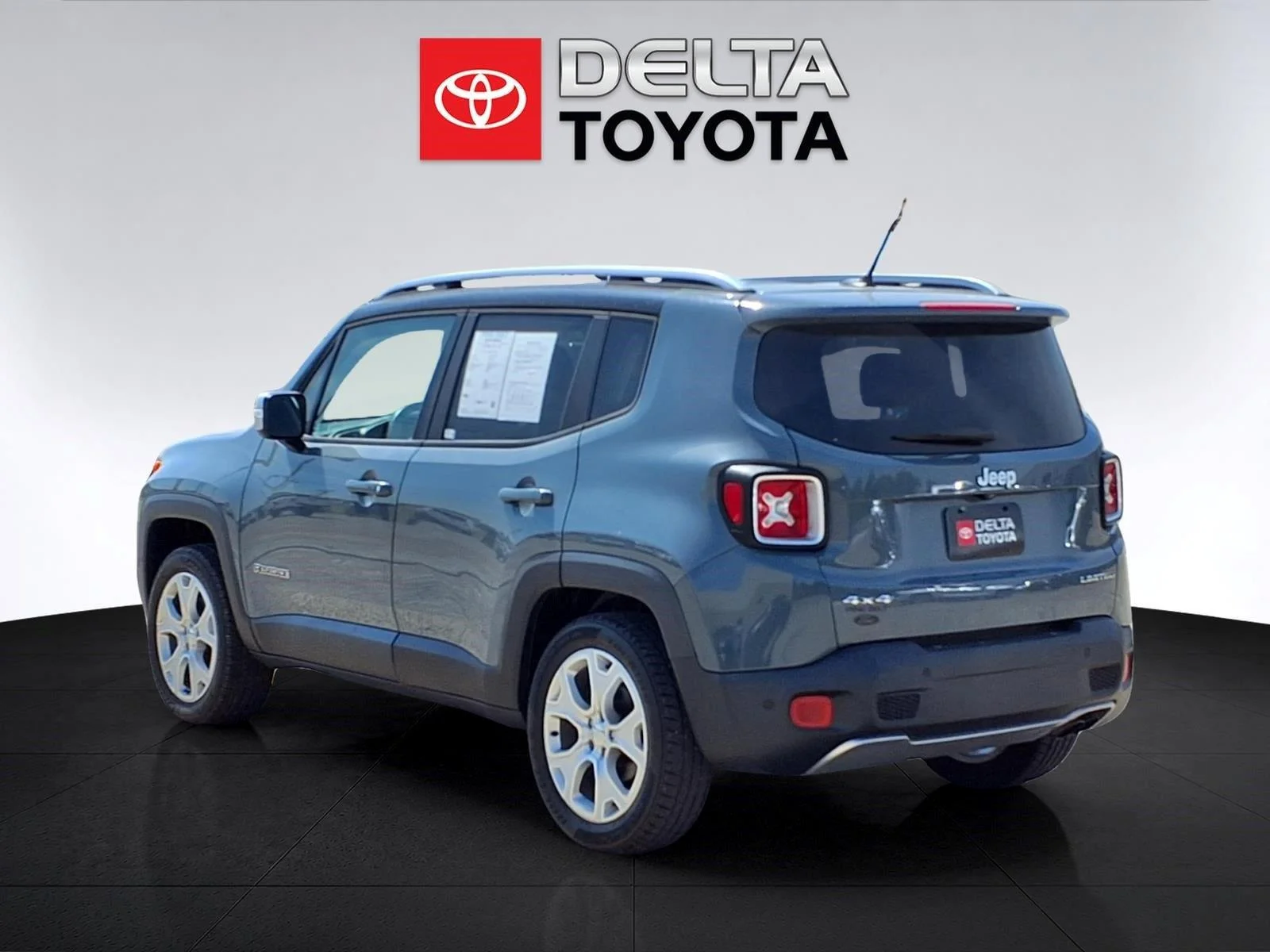 Used 2017 Anvil Jeep Limited image 3
