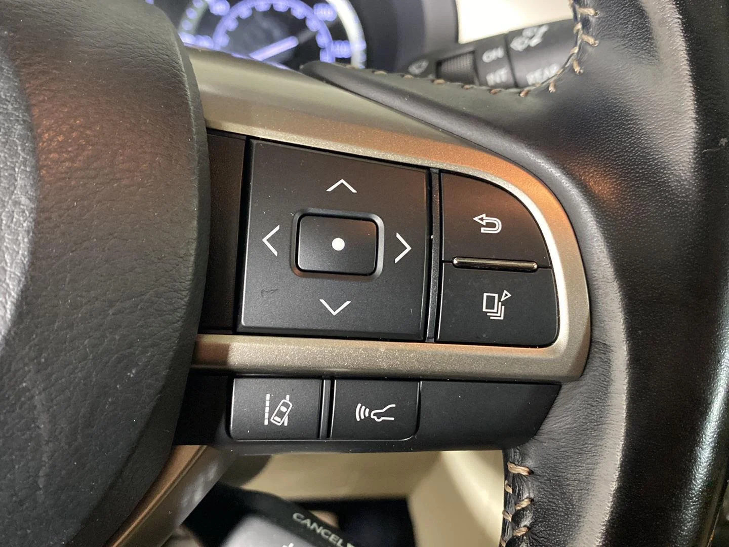 Used 2020 Starfire Pearl Lexus GX 460 Premium image 10