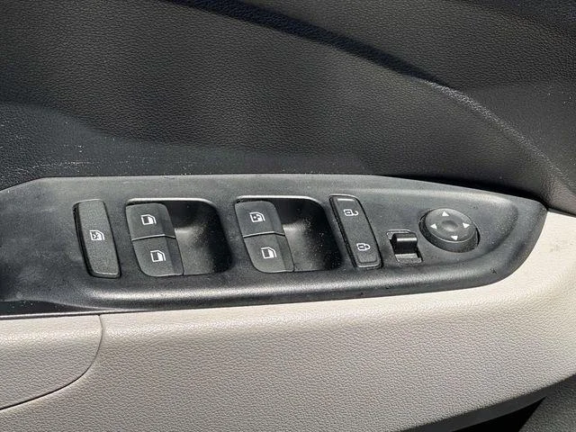 Used 2025 Ecotronic Gray Hyundai SEL image 11