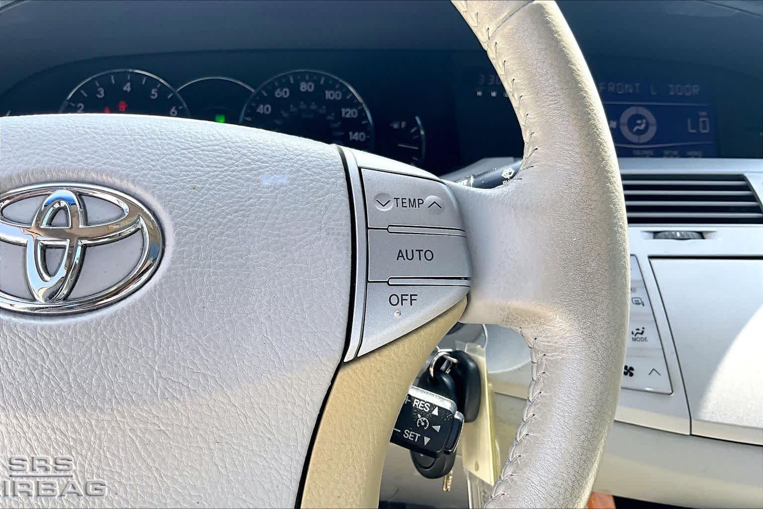 Used 2007 Black Toyota XLS image 22