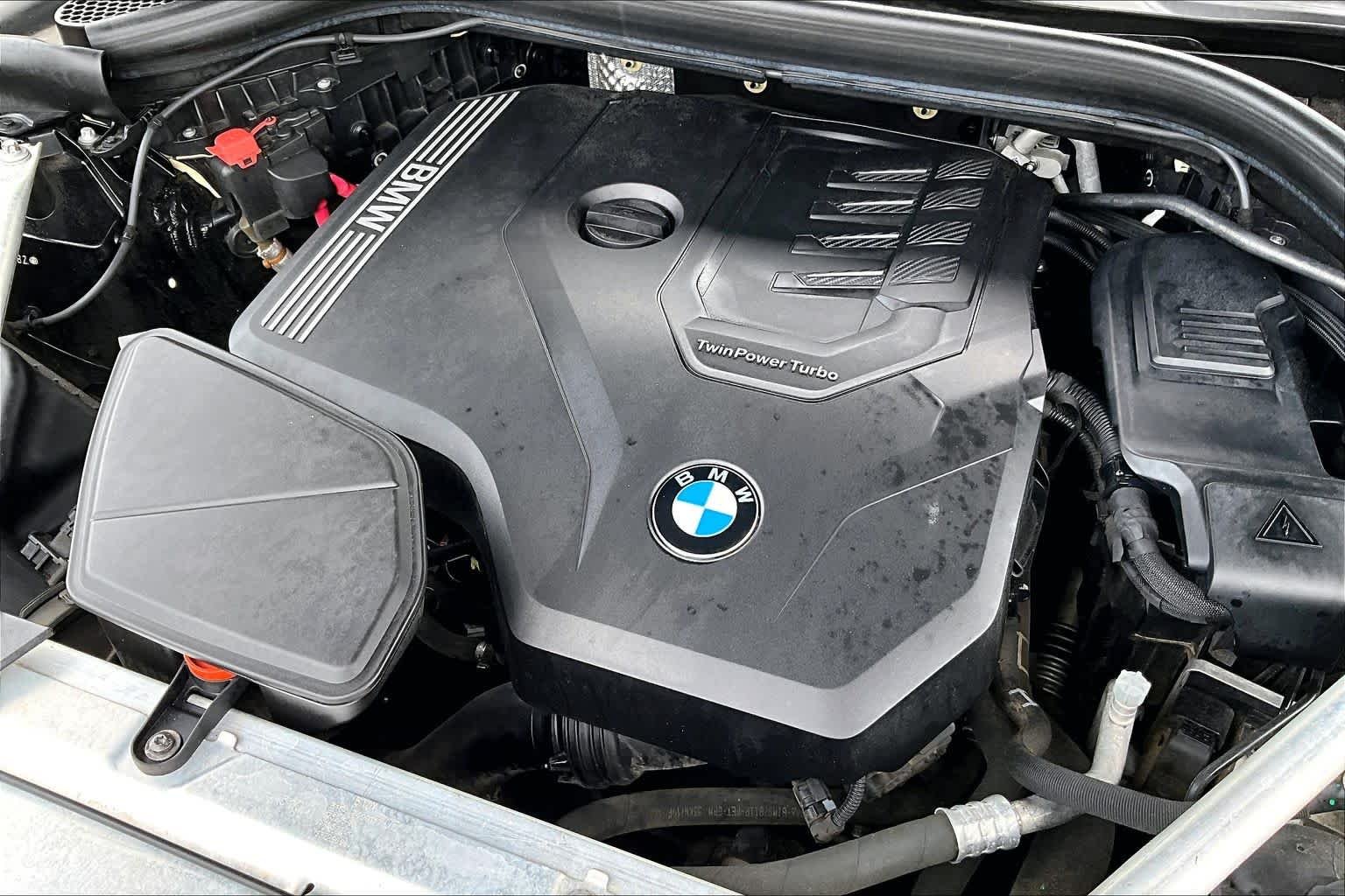 Used 2020 Jet Black BMW sDrive30i image 31