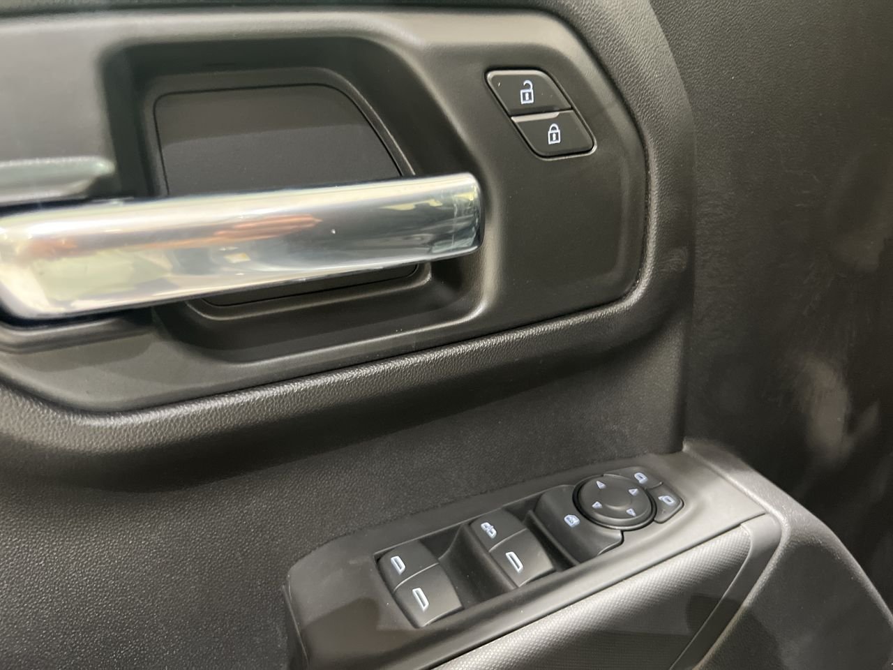 2025 Chevrolet Silverado 1500 Custom - Photo 58