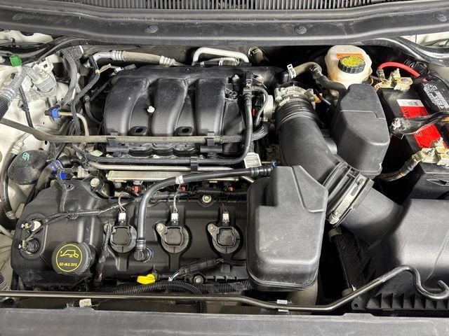 Used 2019 White Ford XLT image 9