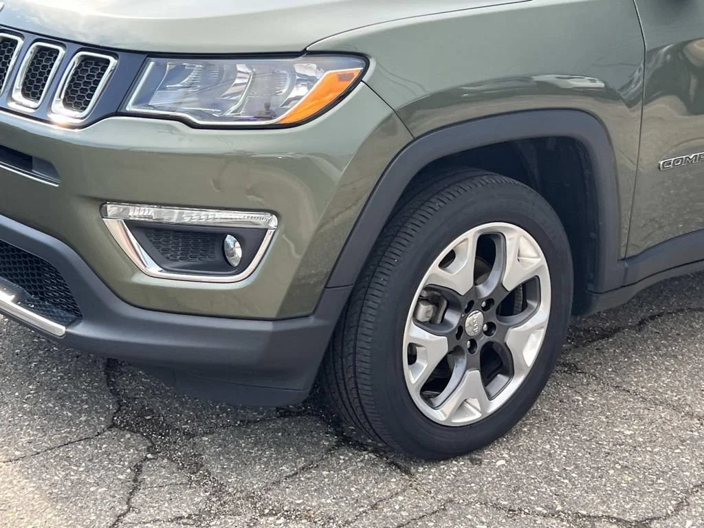 Used 2021 Green Jeep Limited image 8