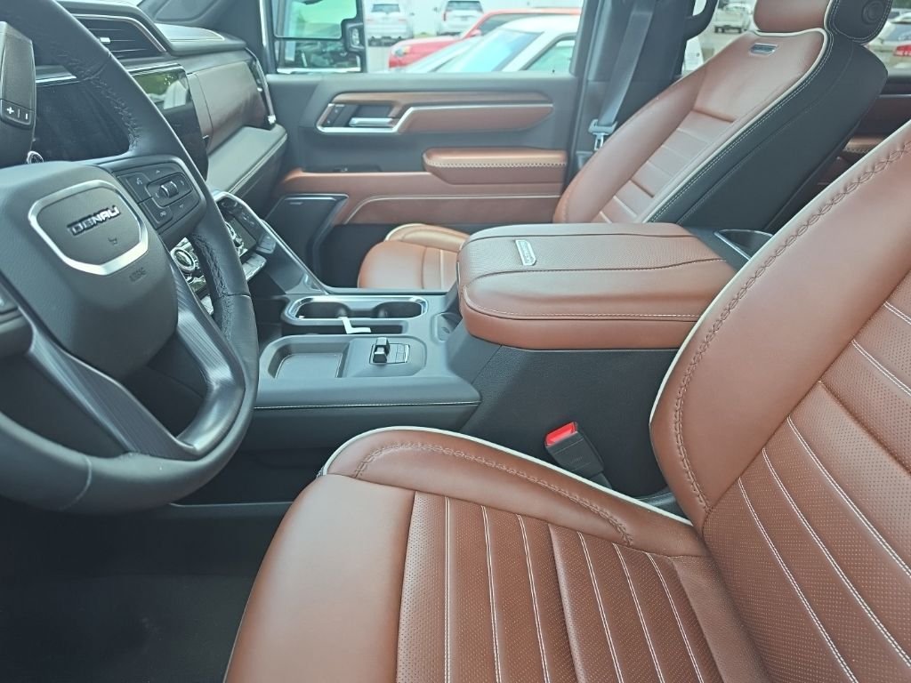 Used 2026 Blue GMC Denali Ultimate image 4