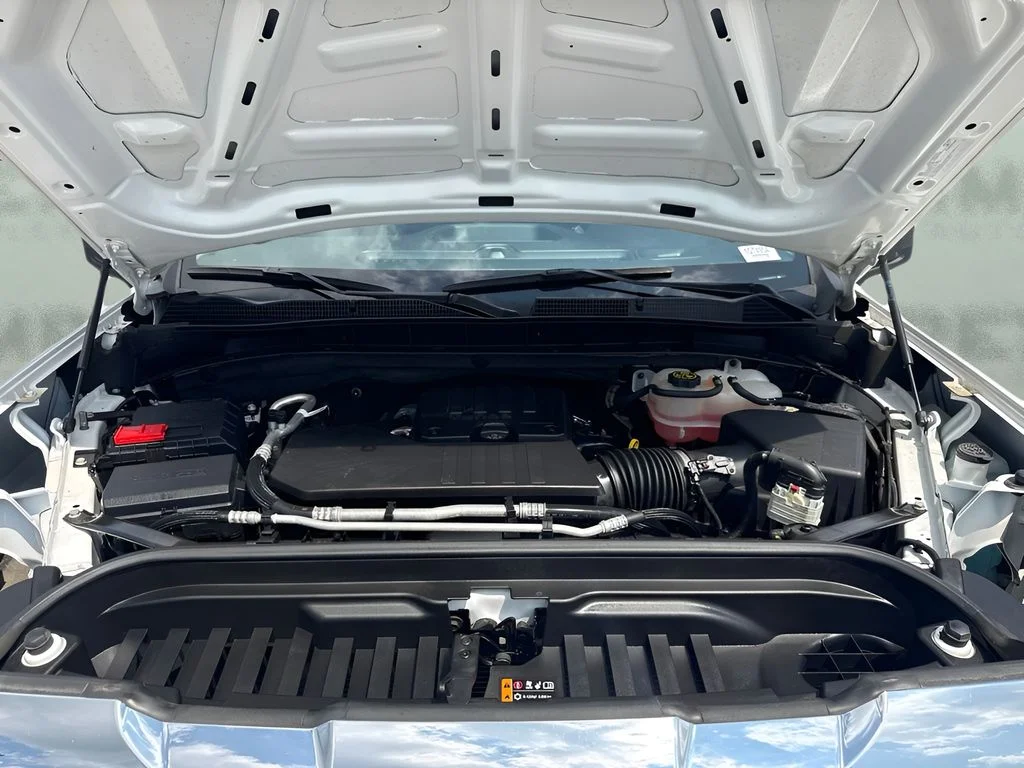 Used 2023 White GMC Pro image 16