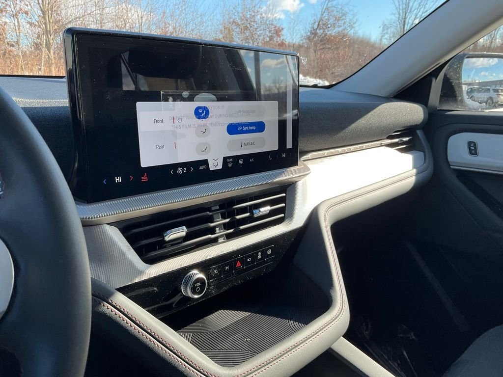 New 2026 Space White Metallic Ford Active image 11