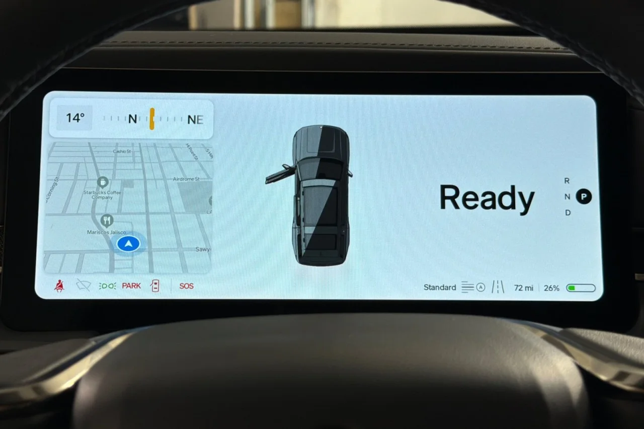 Used 2025 BLACK Rivian Adventure image 23