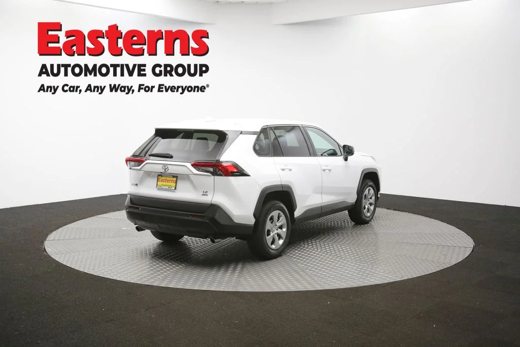 Used 2022 White Toyota LE image 38