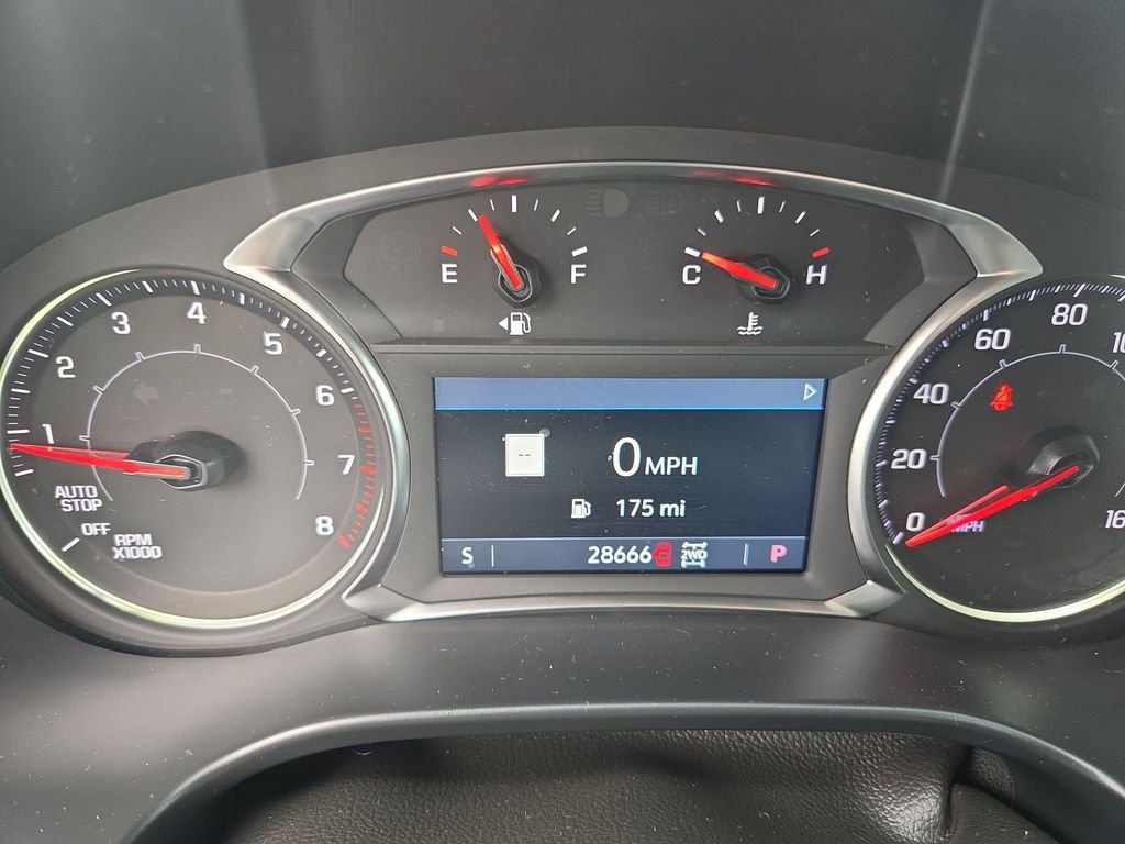 Used 2023 White GMC SLE image 14