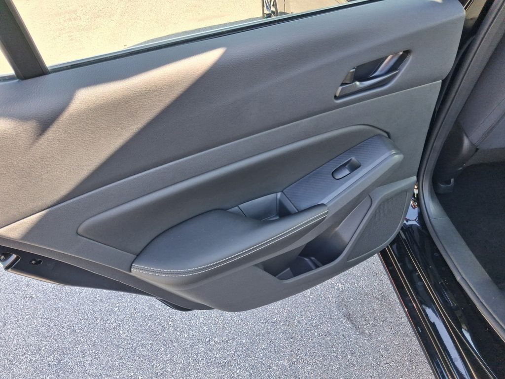 2025 Nissan Altima SV - Photo 14