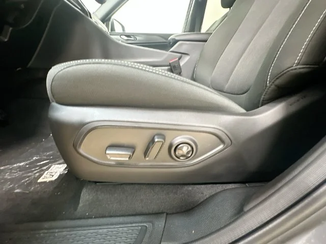 New 2027 Sting-Gray Clear-Coat Paint Jeep Laredo X image 22