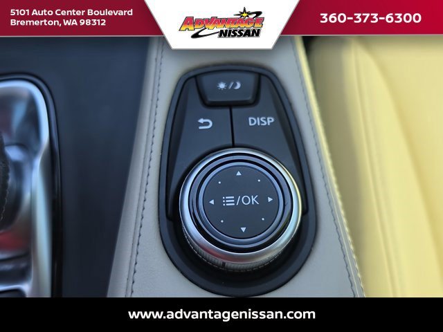 Used 2021 Black Obsidian INFINITI LUXE image 17