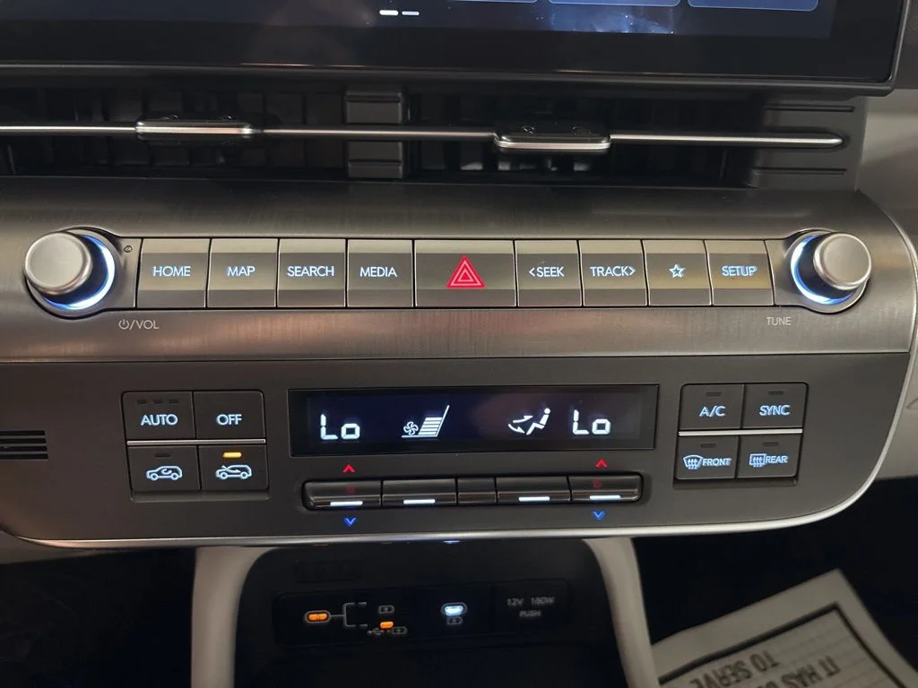 Certified Used 2024 Blue Hyundai SEL image 19