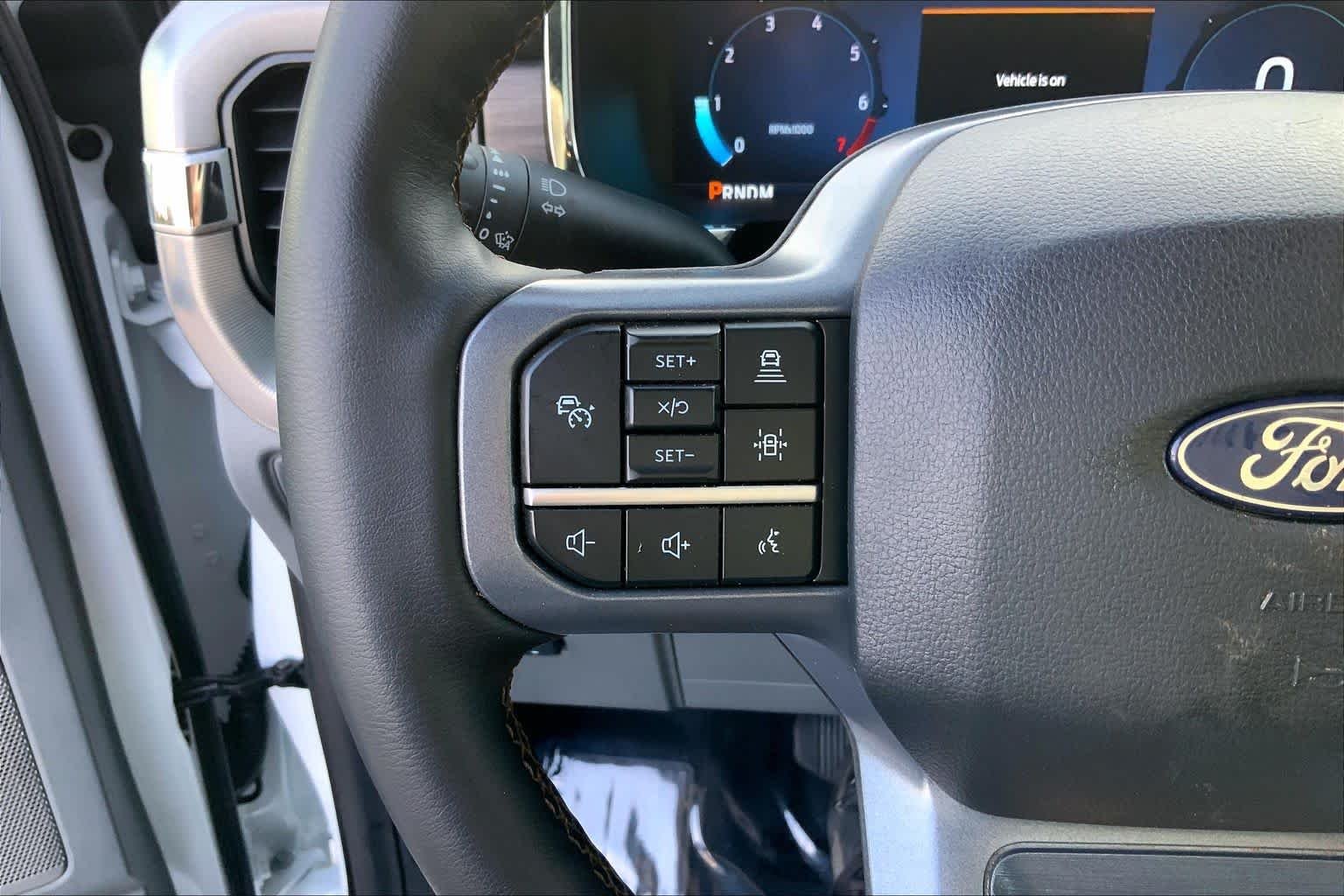 Used 2025 Oxford White Ford LARIAT image 23