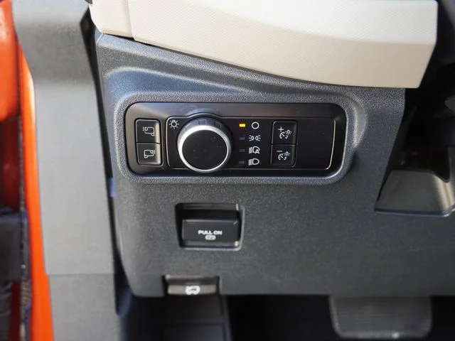 Used 2023 Red Ford Wildtrak image 20
