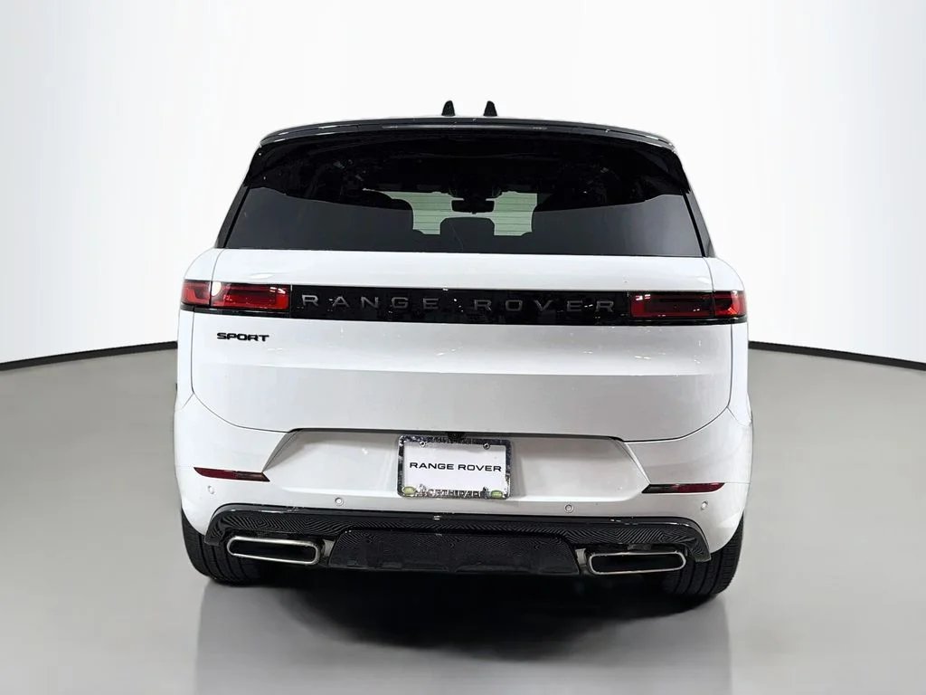 New 2027 Fuji White Land Rover Dynamic SE image 6
