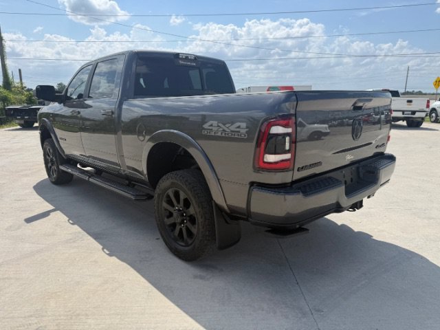 Used 2019 Granite Crystal Metallic Clearcoat Ram Laramie image 3