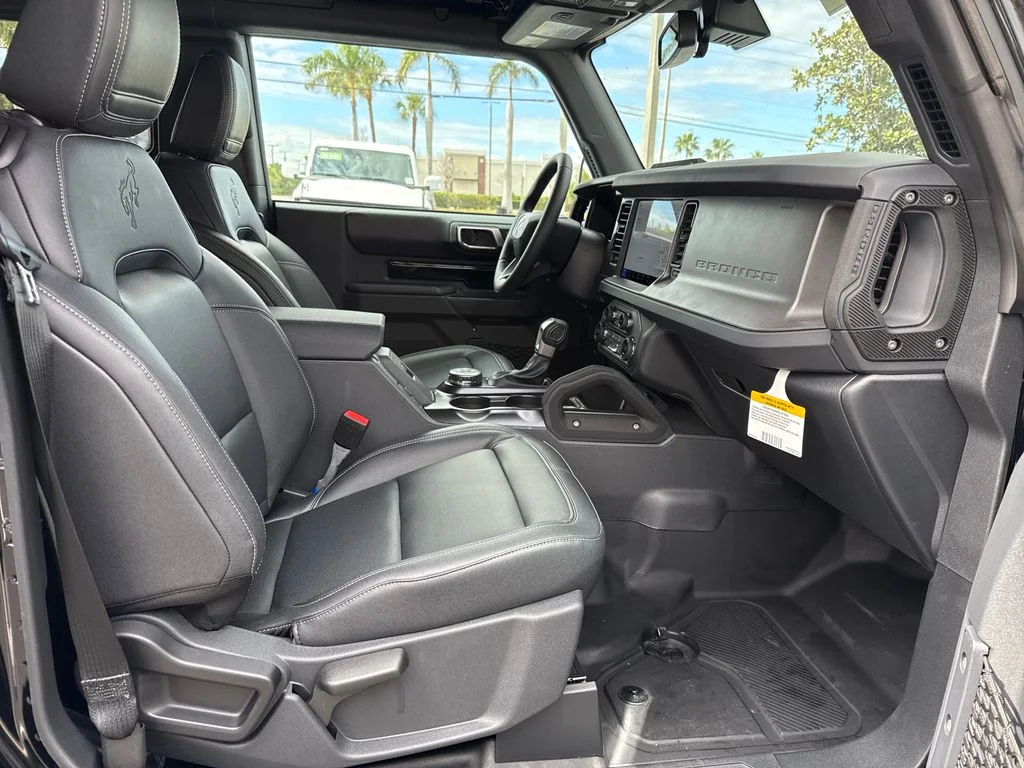 New 2025 Black Ford Badlands image 23