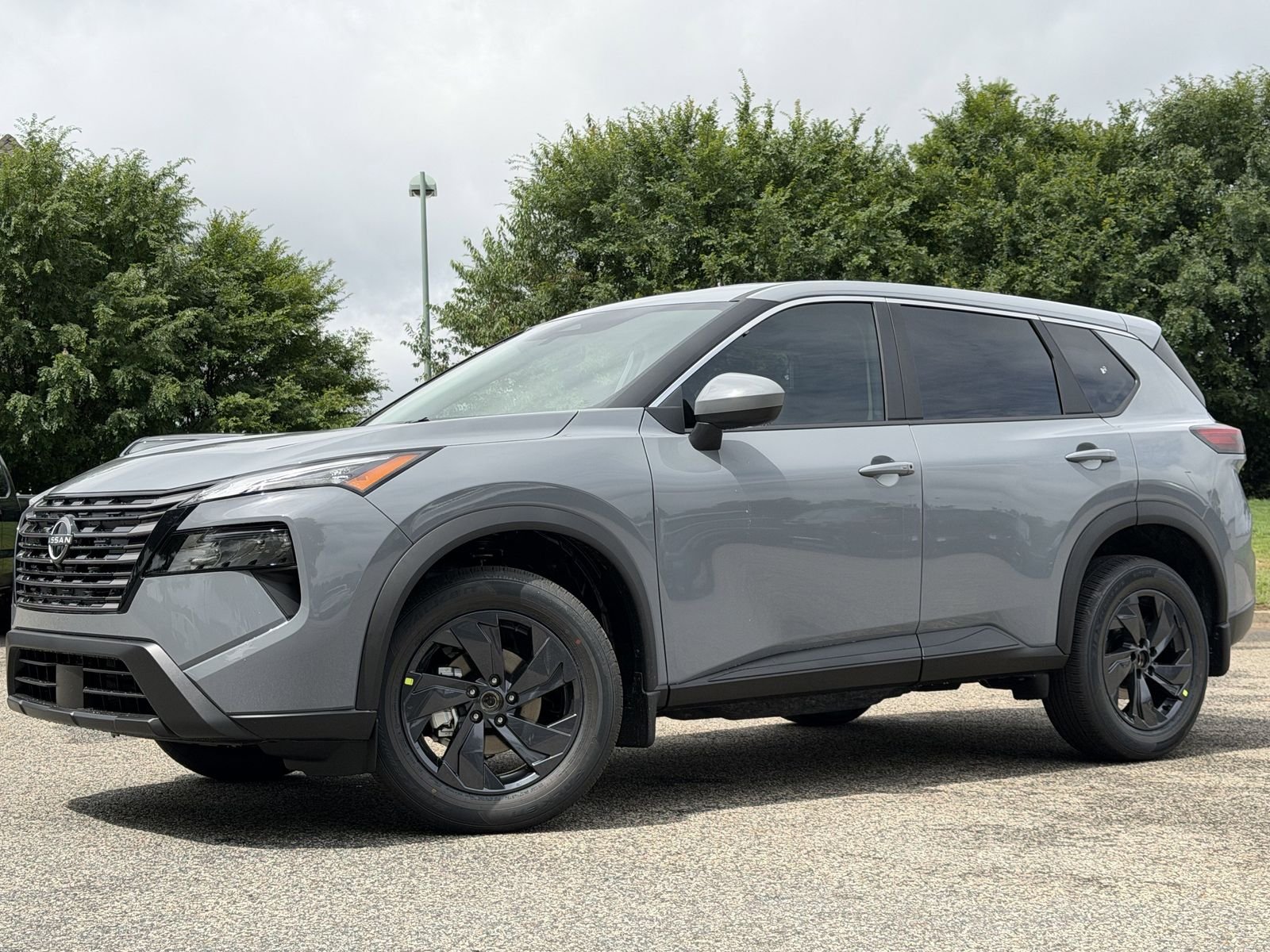 2026 Nissan Rogue SV FWD's photo