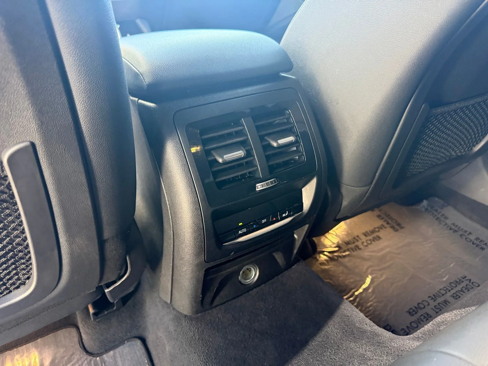 Used 2019 Gray BMW sDrive30i image 31